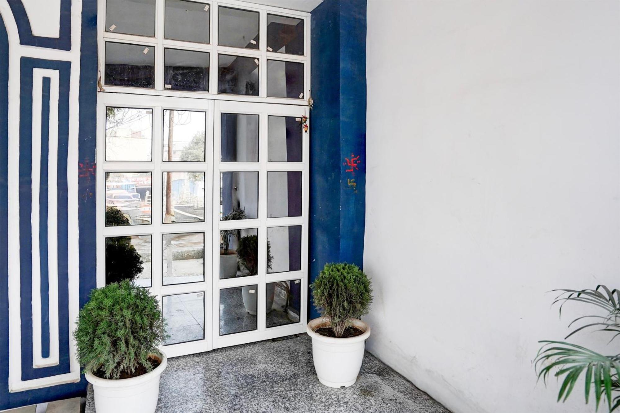Collection O Shandilya Grand Residency Greater Noida Exterior photo